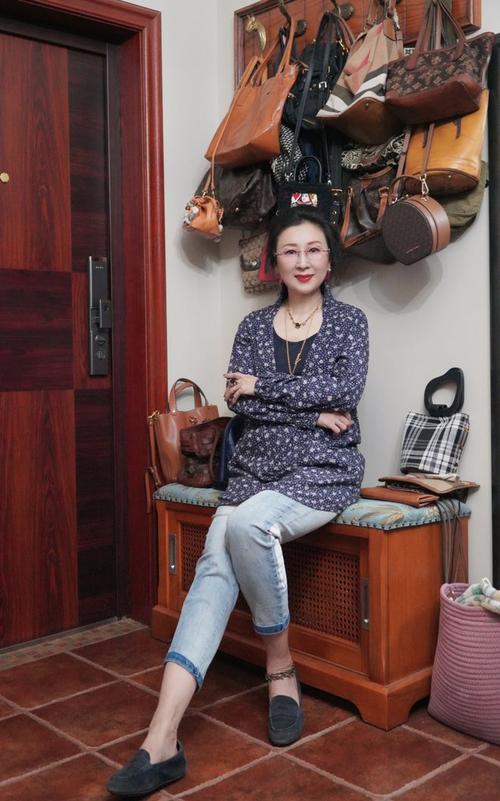 亚洲少妇片的相关介绍
