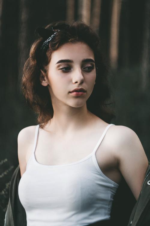 美女老师啊啊啊的相关介绍