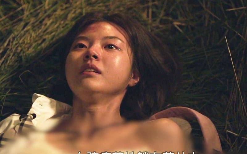 爆操美女同桌的相关介绍
