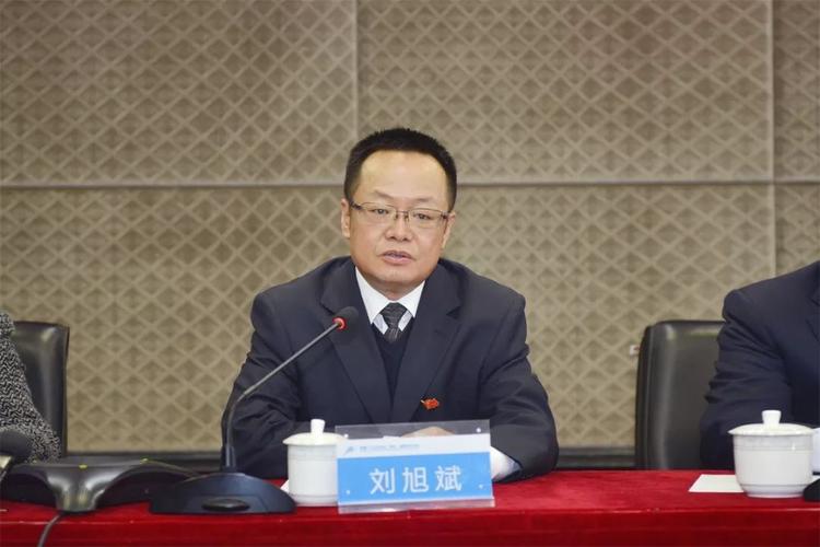 一边摸一边吻一边做的相关介绍