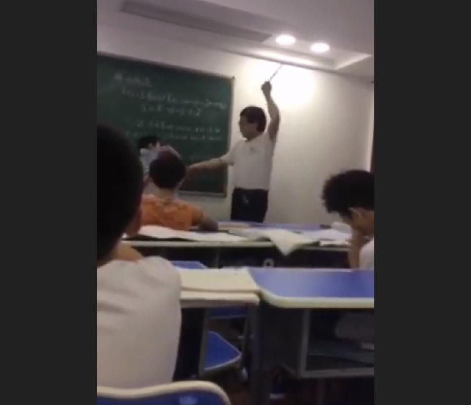 久久网色av的相关介绍