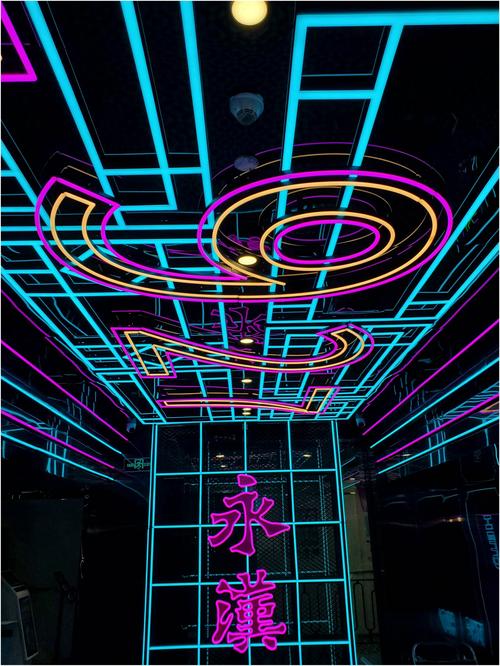 a v在线一区二区观看的相关介绍