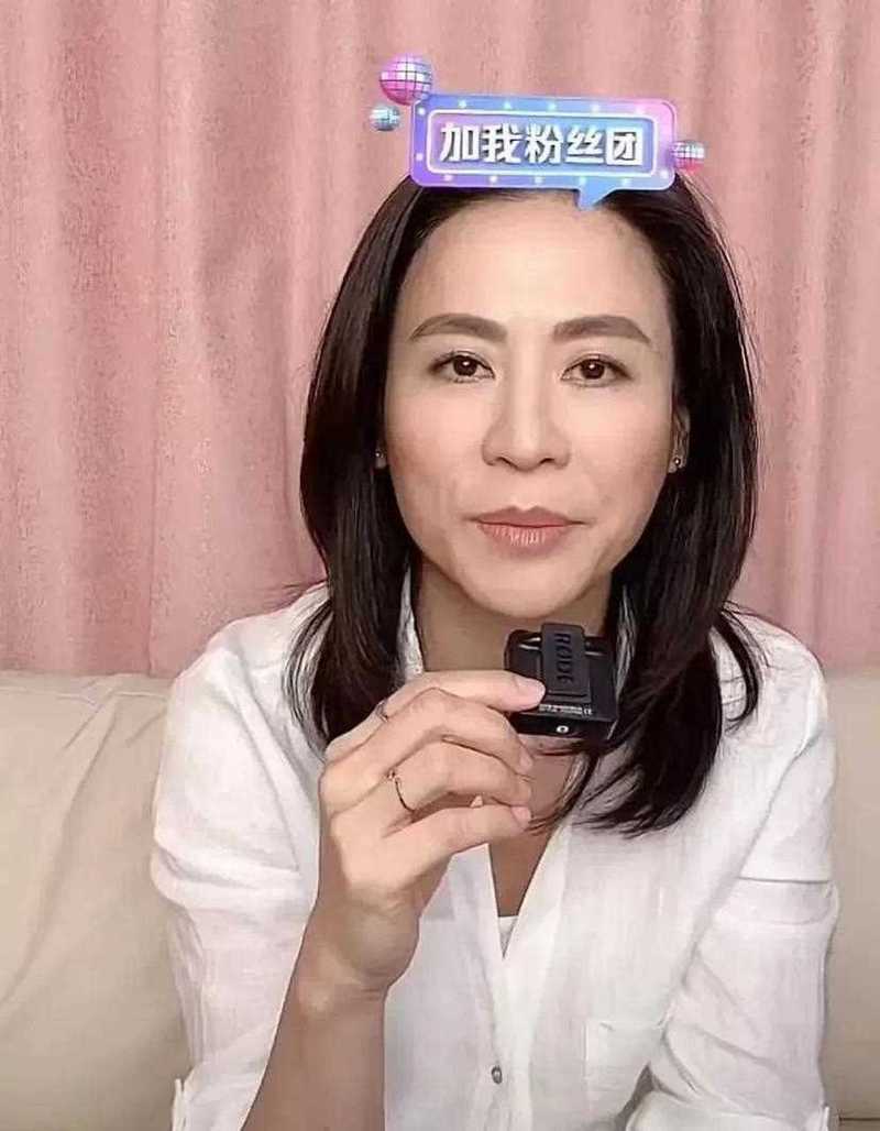 欧美久久精品美女的相关介绍