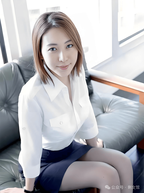 人妻搭讪自宅中出的相关介绍