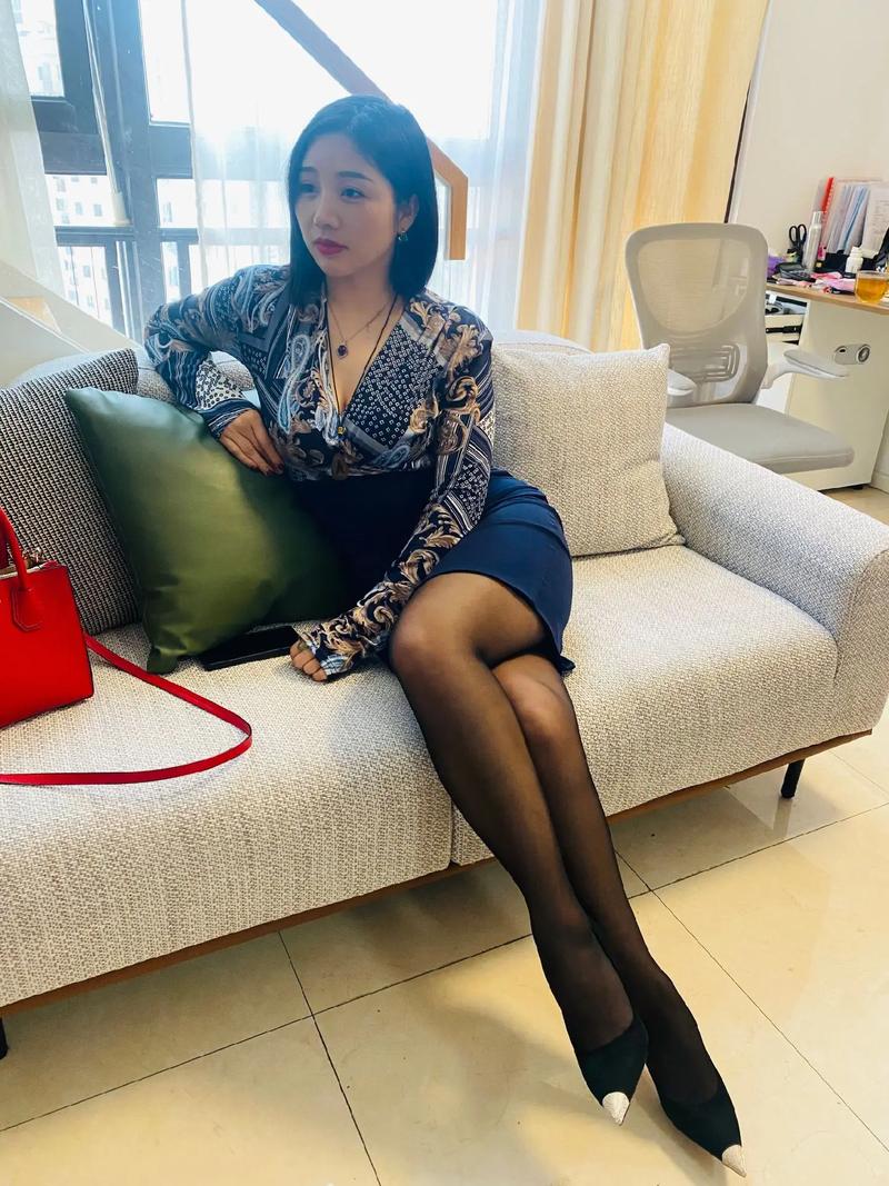 日韩欧美一区二区三区久久久的相关介绍