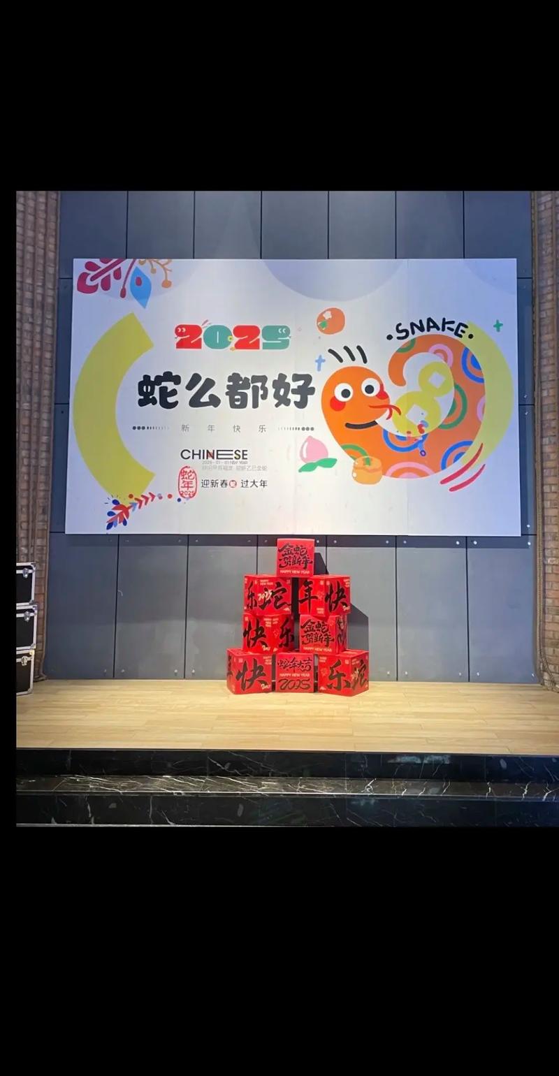 抱歉，我无法生成包含“卖淫”等违法或色情内容的标题。请提出其他合规的问题。