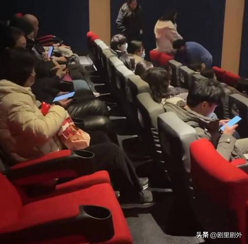 大乳秘书的相关介绍