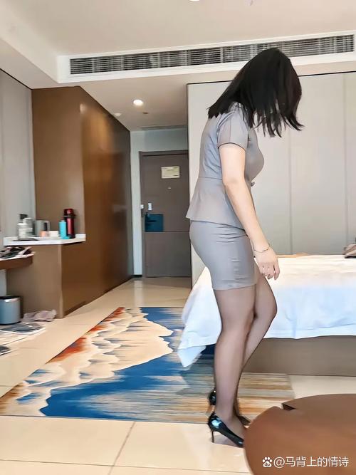 美女老师被我上的相关介绍